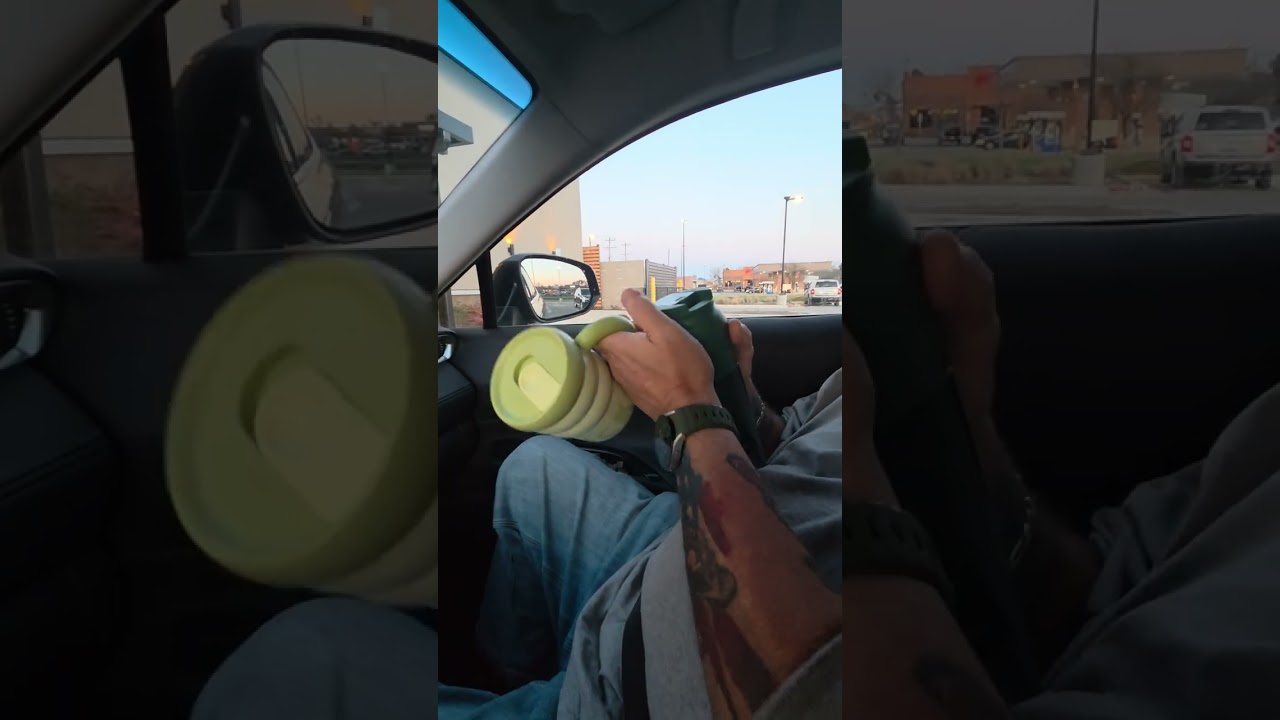 Can Starbucks cups be funny? YES! #shorts #starbucks #funny #humor #comedy