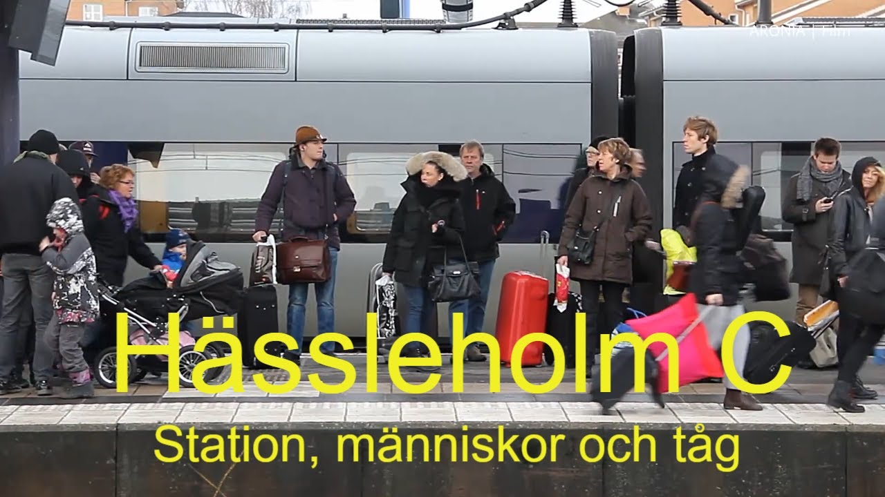 2012-01-04 HÄSSLEHOLM C - Station, människor och tåg