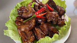 Garlic Butter Quail Bite (Chim Cut Chien Bo)