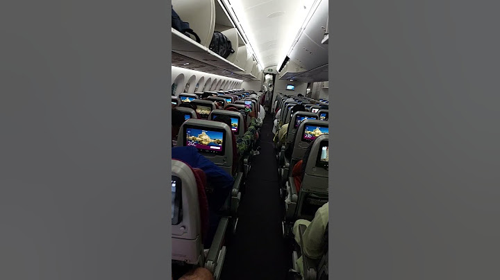 कतार एयरओयज हवाइ जहाज भित्रको दृश्य।भिडियो हेर्नुहोला।flight best flight #qatarairways #shorts