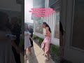 من الغريب أن يكون الجميع على علم بالأمر