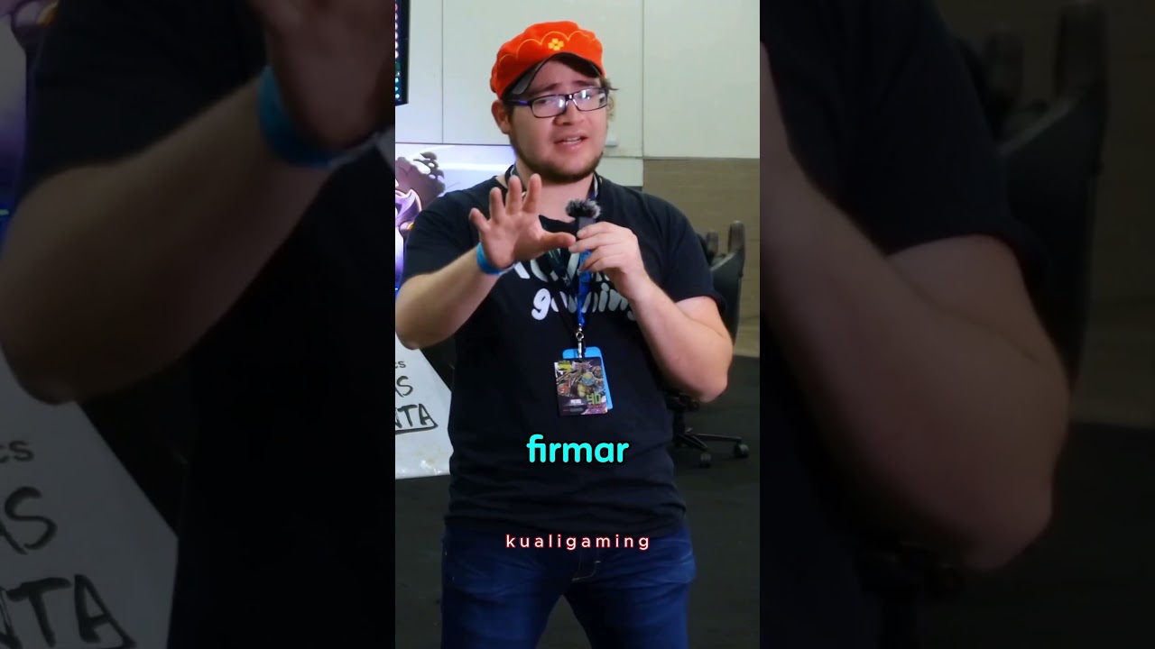 Frodo da autógrafos!! #kualigaming #señordelosanillos