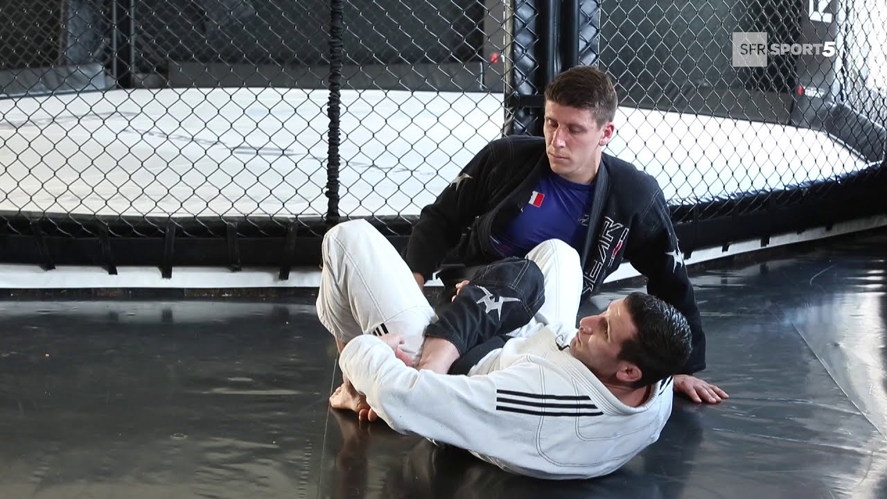 JU-JITSU VERSUS JIU-JITSU BRÉSILIEN