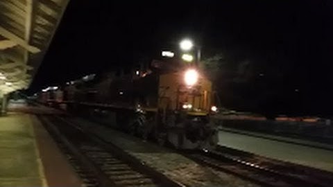 [DOUBLE FLASHING DITCH LIGHTS[CSX]924 ES44AH-AC44CW-ES44AH Leads Q410-13 & Mr G Cond In Fay NC