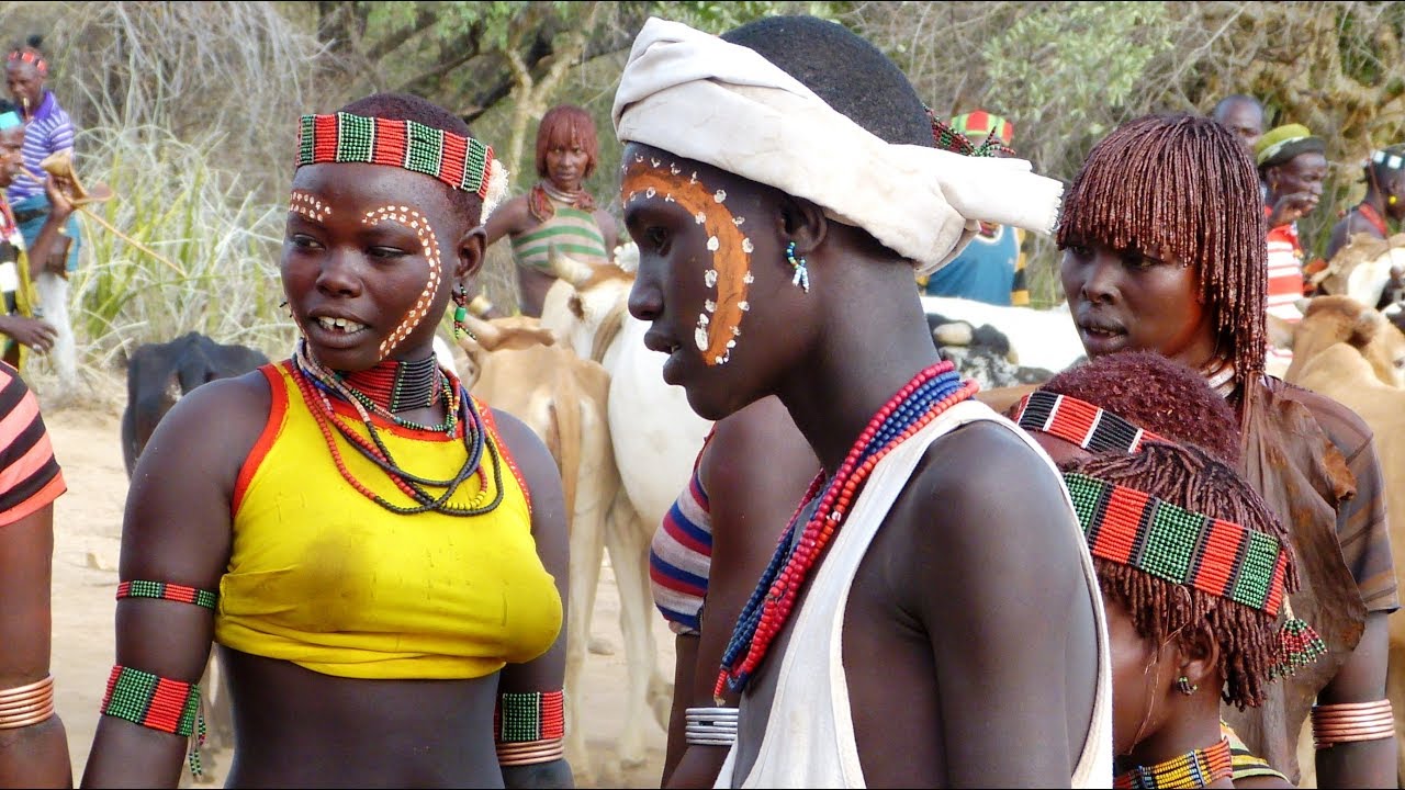 Hamar Tribe The Secret Ritual Ceremony Before A Bull Jumping Youtube 