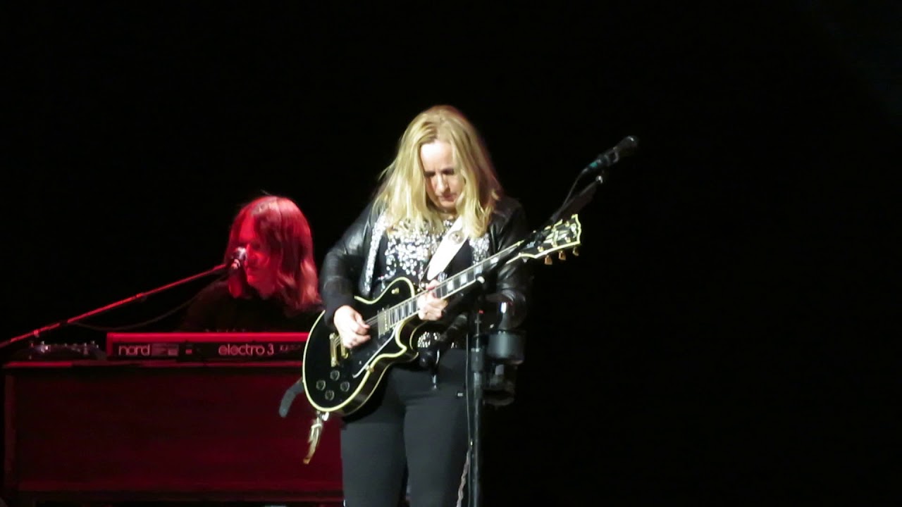 Melissa Etheridge I'm The Only One @ Mohegan Sun - YouTube