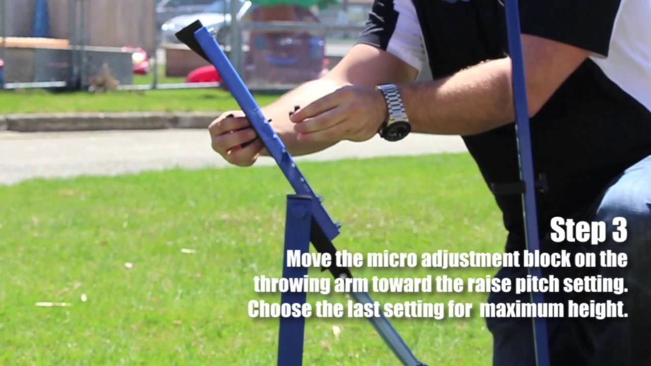 Throwing FlyBalls with the Louisville Slugger UPM45 Pitching Machine YouTube