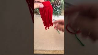 DIY Christmas Table Favors with Yarn and Chocolate