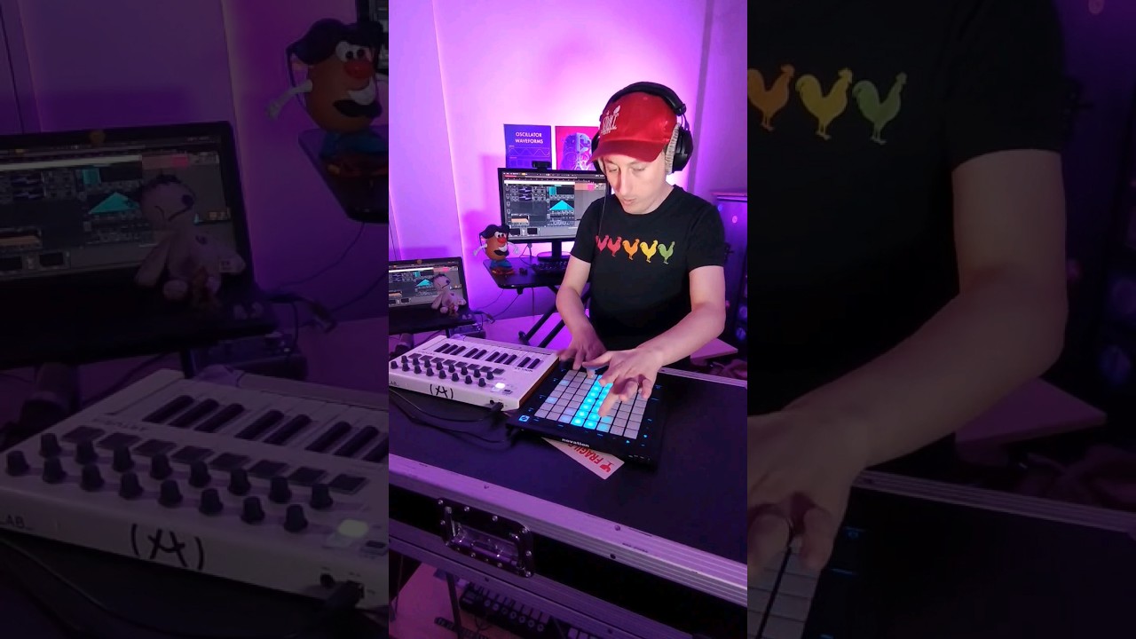 Παρακολούθηση Guess this Dubstep classic!! Medium difficulty 😅 #dubstep #throwback #launchpad #music στο YouTube Παρακολούθηση Guess this Dubstep classic!! Medium difficulty 😅 #dubstep #throwback #launchpad #music στο YouTube