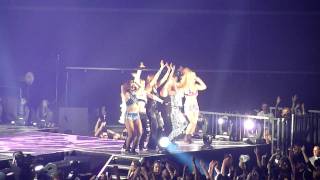 Britney Spears - I Wanna Go (Femme Fatale Tour) 5 octobre 2011 - Amneville (France)