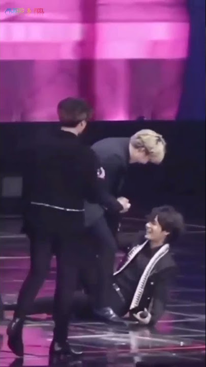 on the Ground🤣  #bts #jimin #rm #jin #v #taehyung #jungkook #jk #suga #btsedits #btsarmy #army #edit