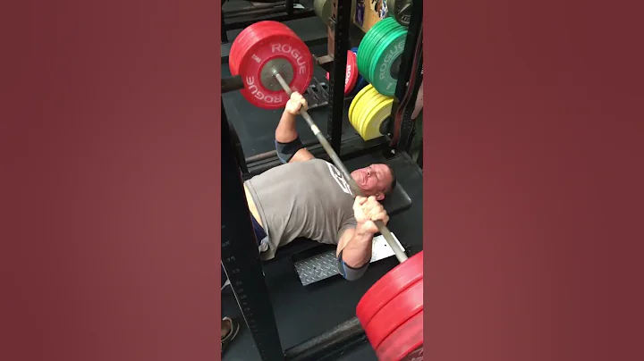 john cena bench press 600 pounds