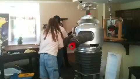 B9 Builders Club   Lost in Space Robot