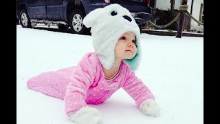 Cute Babies Discovering Snow For the First Time - Hilarious Reactions  Compilation