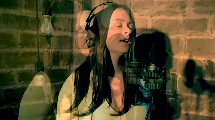 Emilia Grzelak - Call out my name (cover) - VoiceP...