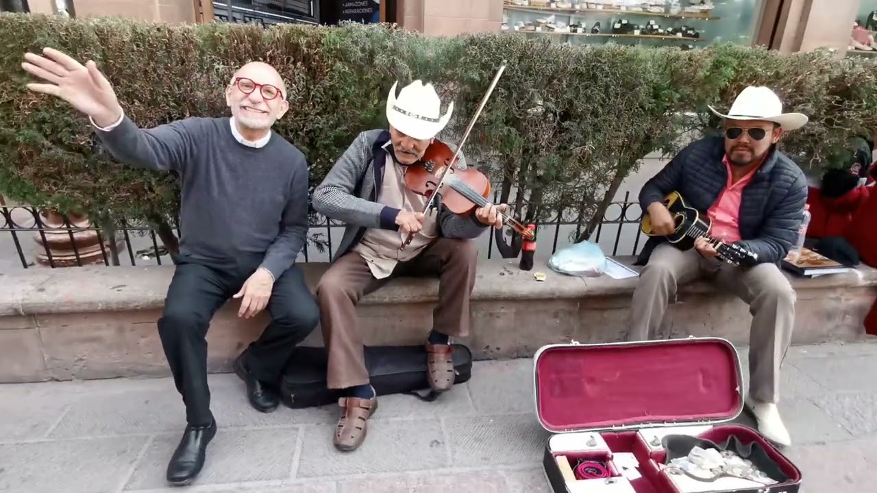 Inspiración potosina con un canto alegre y popular dedicado a mi persona. ¡Muchas gracias!