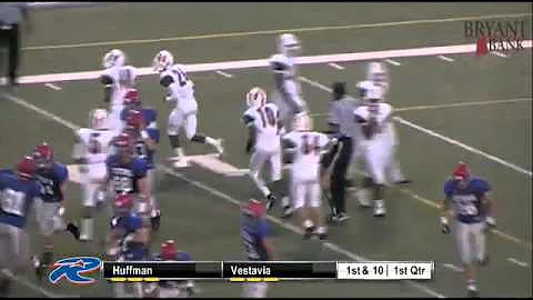 Stuart Jacobs of Vestavia returns the opening kick...