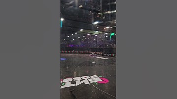 That punch was right in an opponent’s weapon! #battle #battleofrobots #robotics #robots #shorts