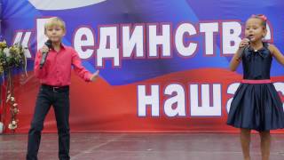 Мы любим Буги Вуги Дети поют и танцуют на концерте Мы любим Буги Вуги Дети поют и танцуют на концерте