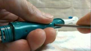 Volg ons cafe walvis How to open a Pulsar Toothbrush and change the battery - YouTube