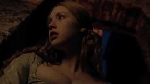 Which comes first white queen or white princess?