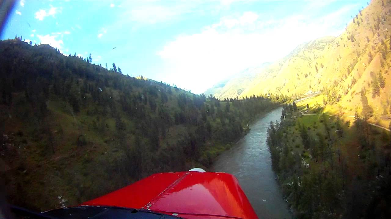 Mackay Bar, ID ID28 (PVT) Approach and Landing ( Idaho backountry