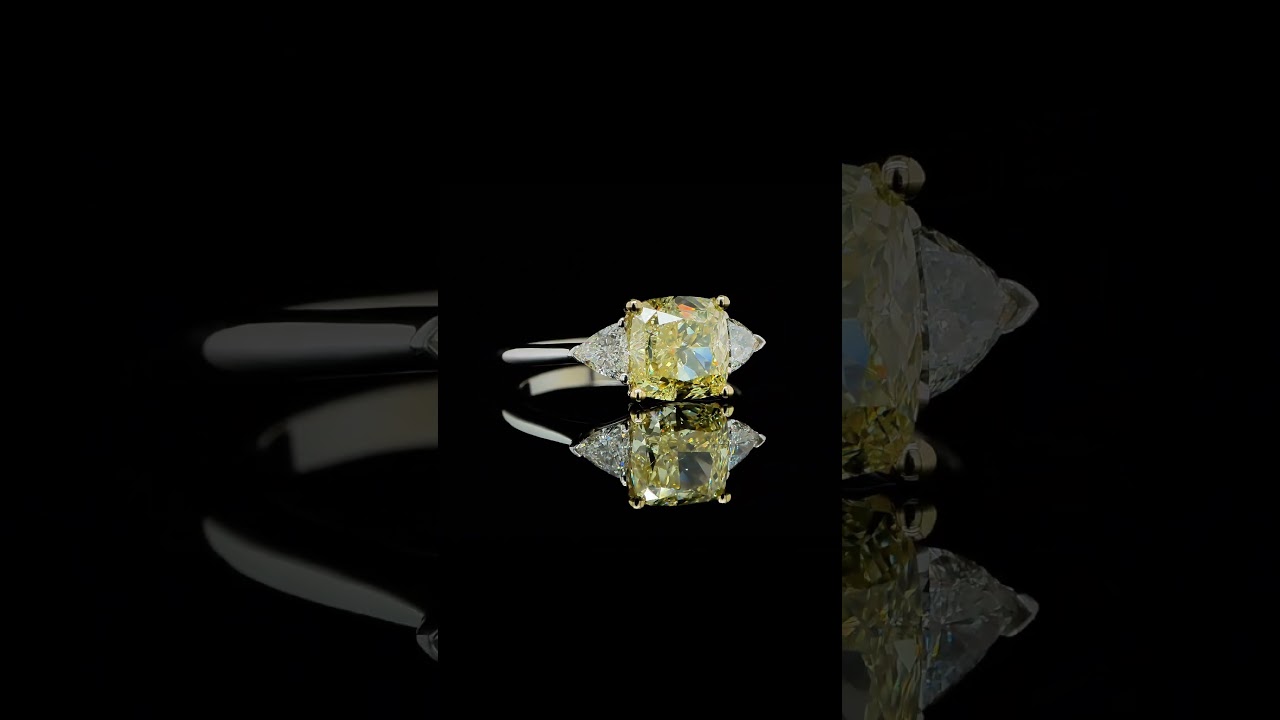 Inspirez-Vous - Nouvelle Collection De Bijoux En Diamant 2025 28 - Orogem Jewelers 2.19 Ct Fancy Yellow Cushion Diamond Three Stone Ring – Gia Certified - Orogem Jewelers