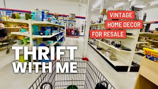 Thrifting The Salvation Army Thrift Store & Village Green MCC | Vintage Home Decor 🇨🇦