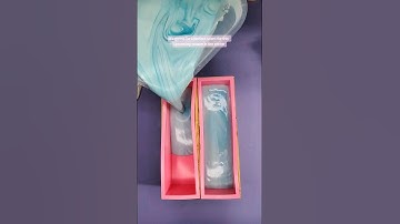 ❄️❄️❄️ So yummy and crisp smelling #soap #soapmaking #coldprocesssoap #winter #soaping