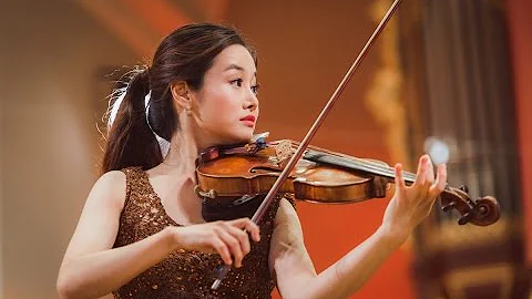 Bomsori Kim plays Wieniawski Violin Concerto no. 2...