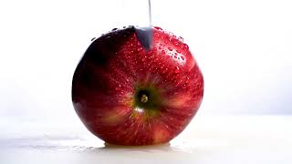 Apple Crunch Close-Up | Satisfying Slice & Spray 4K ASMR