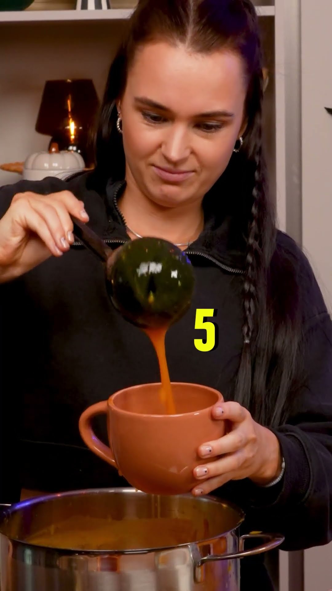 Wie viele Behälter braucht ihr für EINE Kürbissuppe? 😅🎃 - YouTube