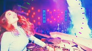 Dj Juicy M & 4 Decks Resimi