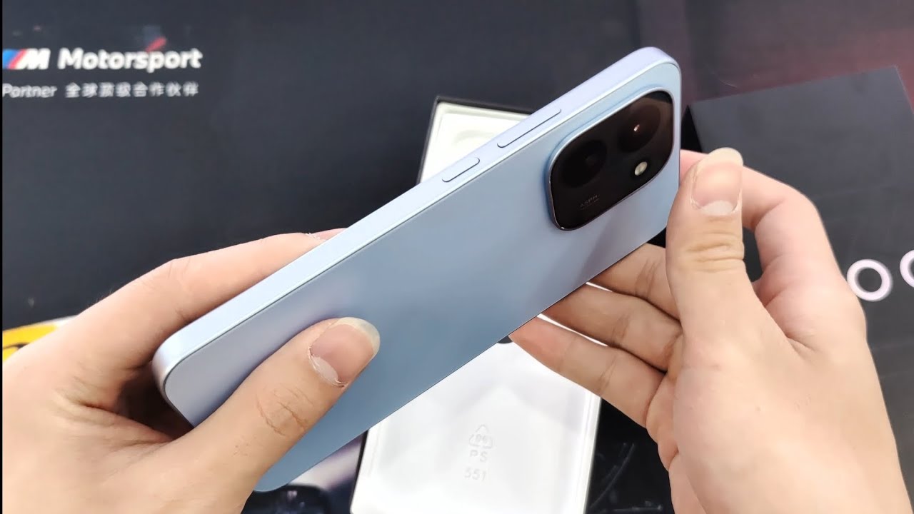 IQOO Z11 5G Blue UNBOXING 🔥🔥 - YouTube