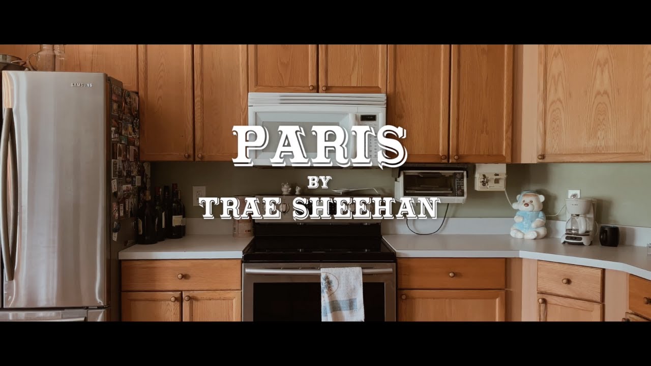 YouTube पर Paris (Official Music Video) देखें YouTube पर Paris (Official Music Video) देखें