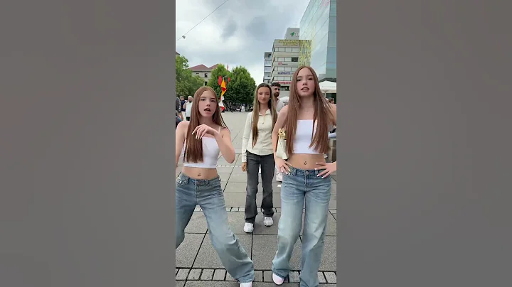 🫶🏻 #twins #dance #fun #trending #dancer #shortvideo #shorts #short #sisters #stuttgart thumbnail