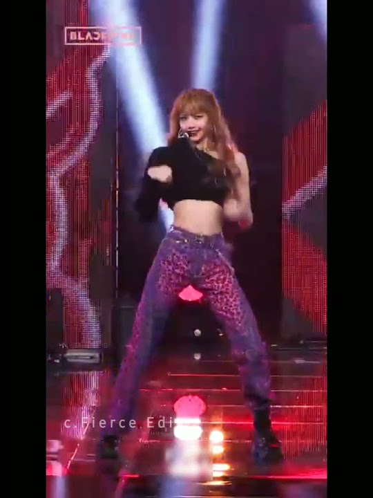 LISA focused in live concert 🤩 | Ddu du ddu du song | k-pop | Blackpink