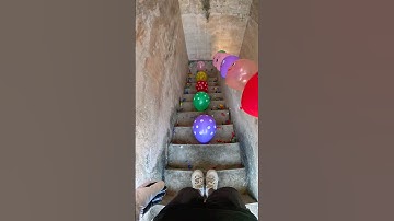 Challenge the staircase obstacle course and pop the colorful balloons!#balloon