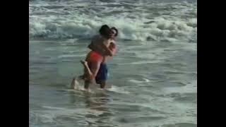 Shannen Doherty and Luke Perry 90210 Beach Blooper