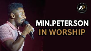 Min. Peterson Okopi – Powerful Worship Session | Experience the Presence of God 🙏🔥