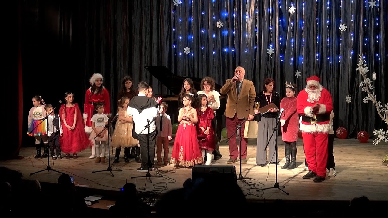 საახალწლო საშობაო ფესტივალს „ახალი წელი