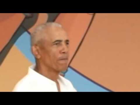 Former President Obama greets WNBA All-Stars