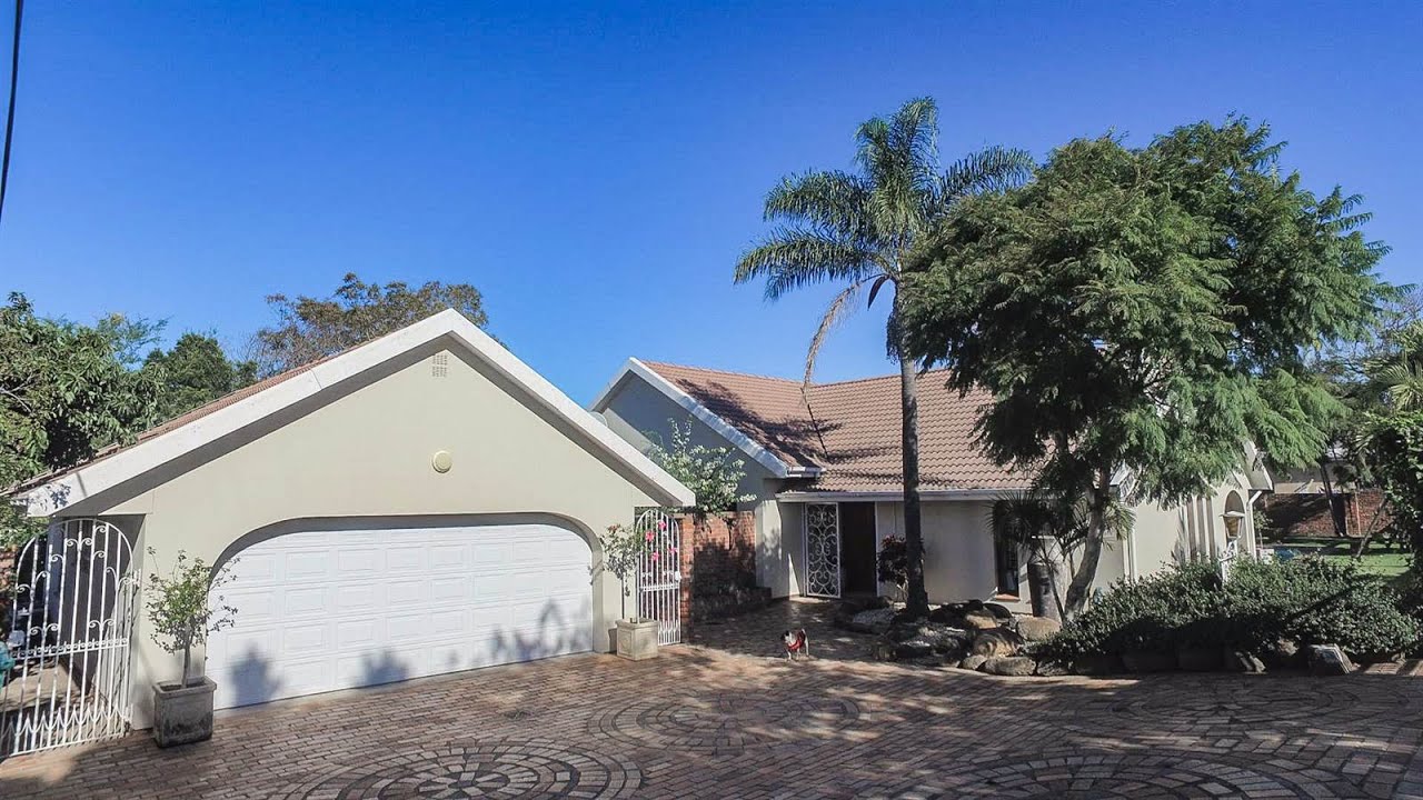 4 Bedroom House for sale in Eastern Cape East London Berea