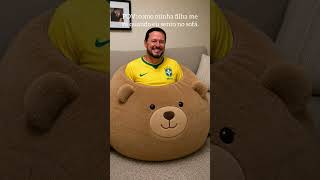 Como minha filha me vê quando estou no sofá 😍
