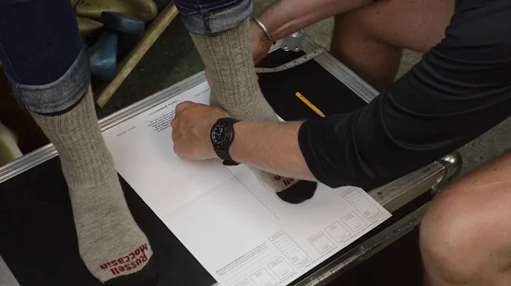 Custom Measuring Instructions - Russell Moccasin