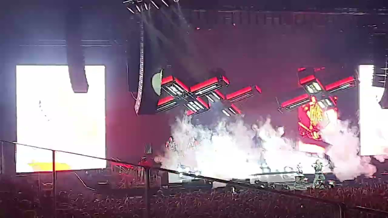 Electric Callboy Live - Opening (Tanzneid, Still Waiting, Tekkno Train) @ Royal Arena Copenhagen