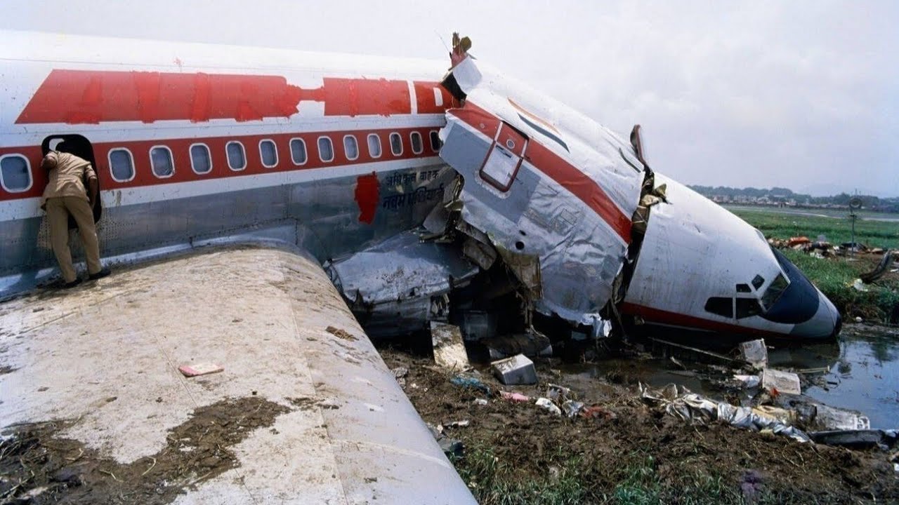 Air India Flight 403 - 6/21/82 photo 1