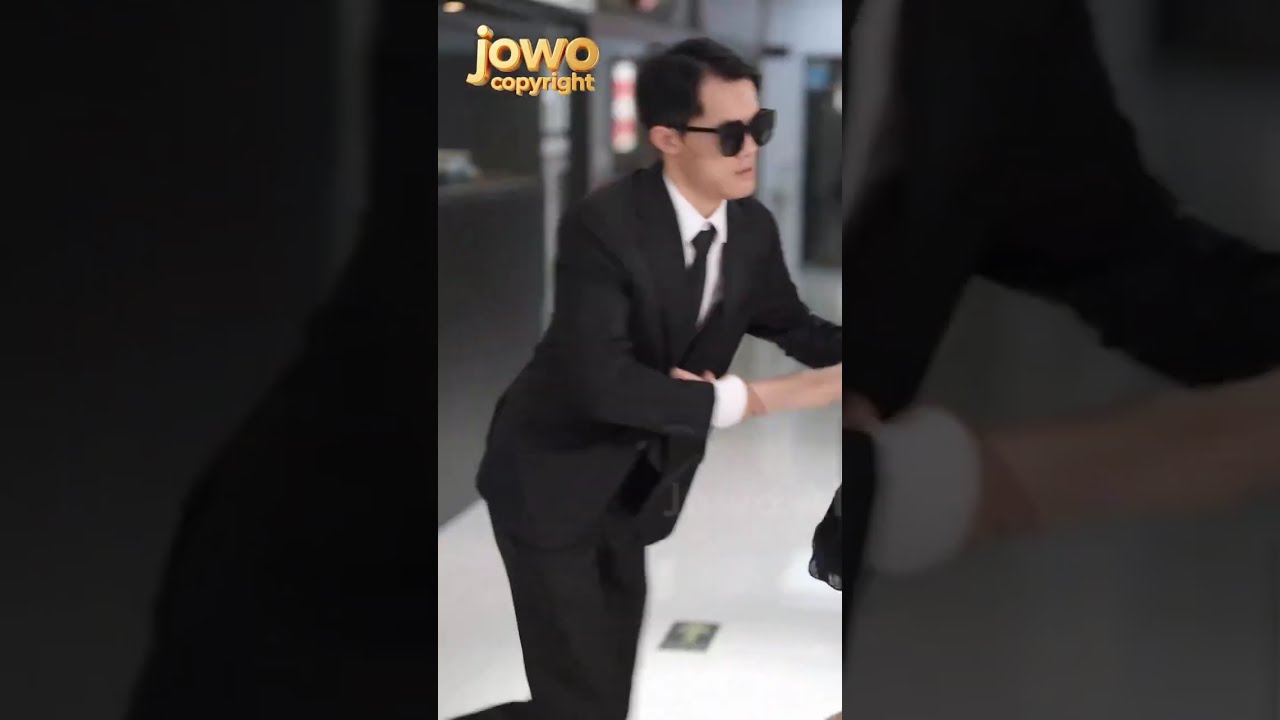 Cô gái bất ngờ được 2 cô cậu bé sinh đôi gọi là mẹ, chúng là kết quả tình một đêm giữa cô và TổngTài