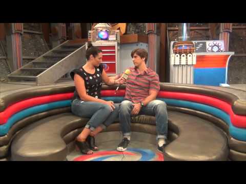 Cooper Barnes BTS @ Nickelodeon's Henry Danger AfterBuzz TV - YouTube.