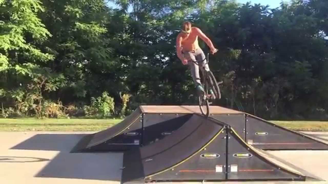 @Brant_Moore - Wooster Skate Park - 3 Tap To Crankflip!!